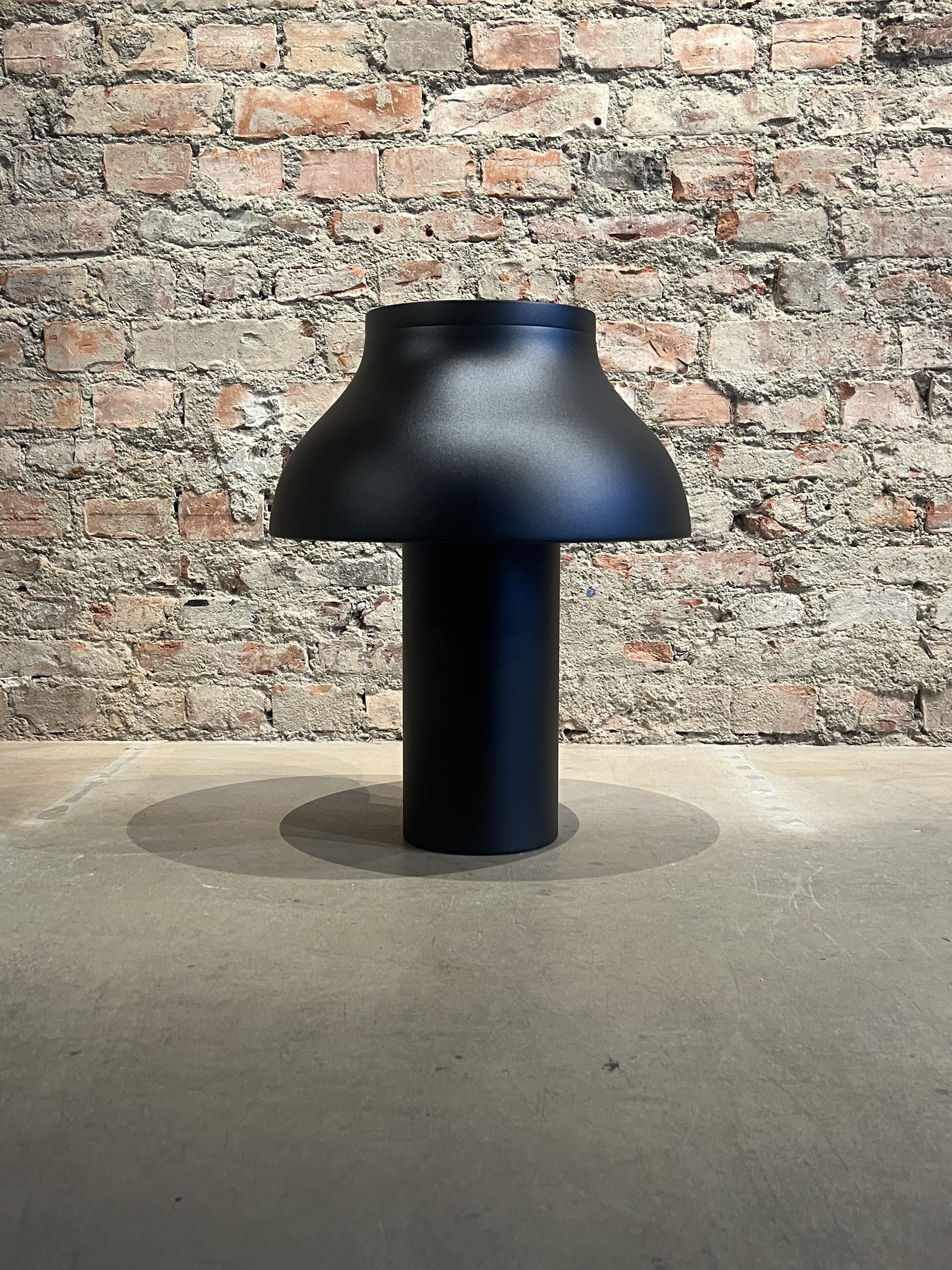 PC Table Lamp Large