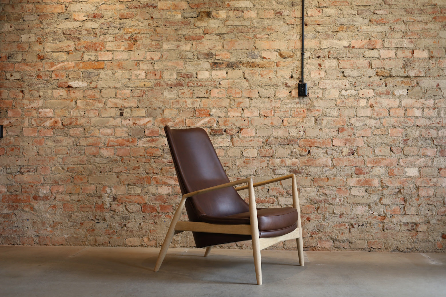 The Seal Lounge Chair
