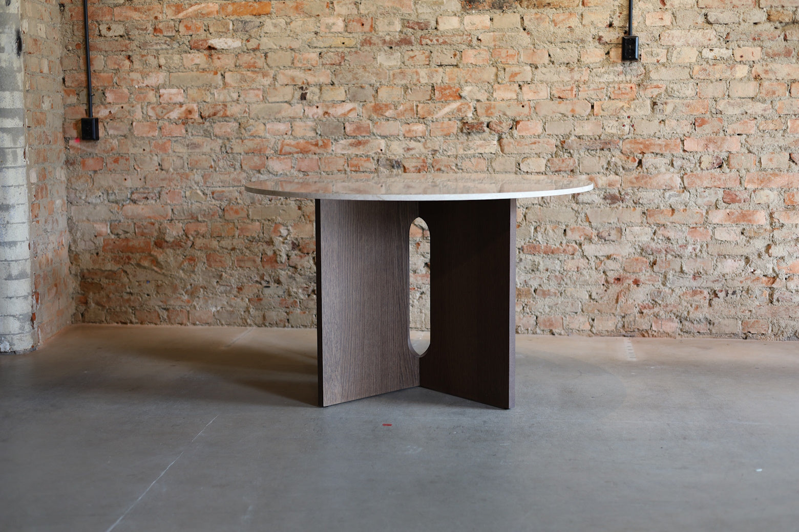 Androgyne Dining Table
