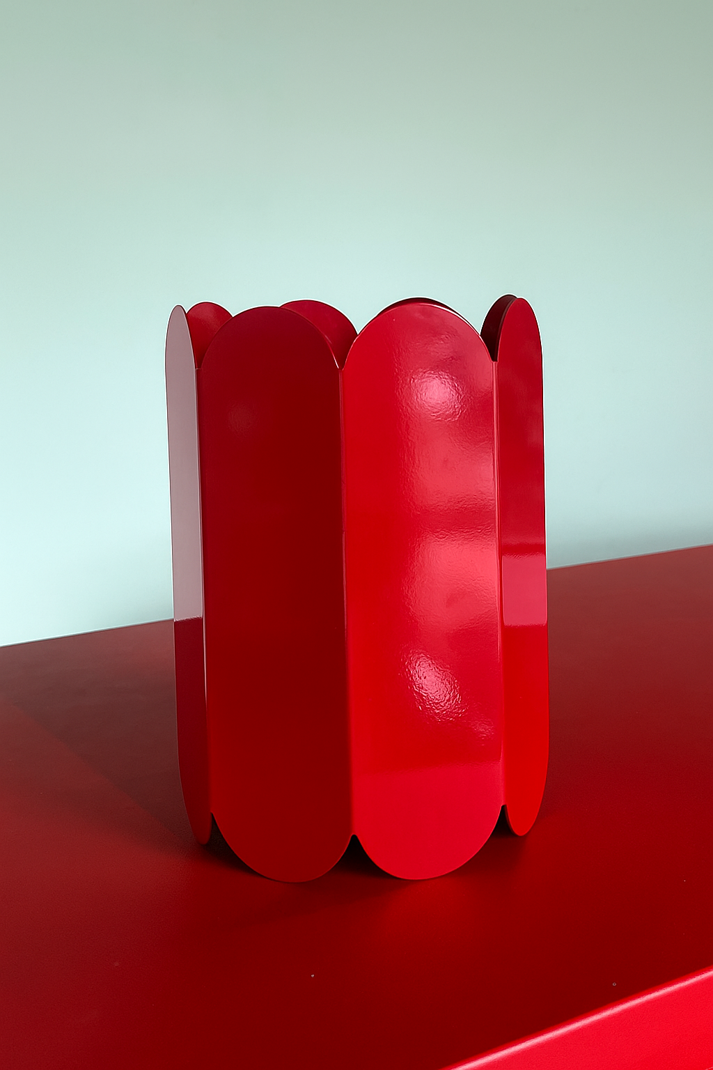 HAY Arcs Vase Red